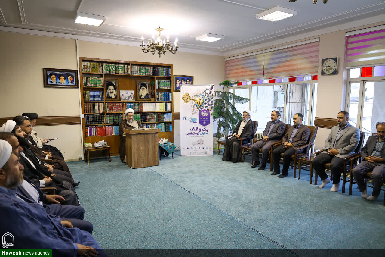 تصاویر / دیدار مدیرکل، شورای معاونین و روسای نواحی اداره کل اوقاف و امور خیریه استان آذربایجان شرقی با نماینده ولی فقیه در استان