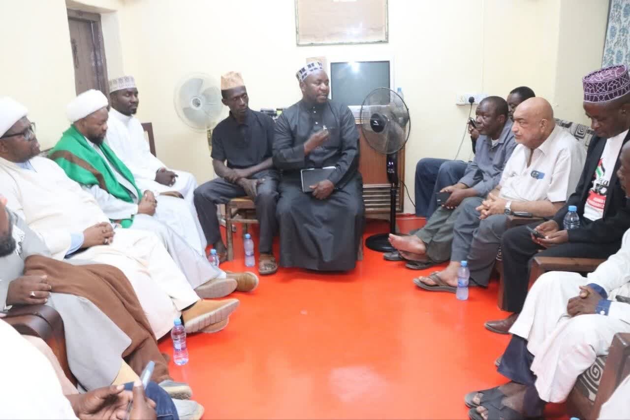 Sheikh Jalala Afanya Ziyara Maalumu kwa Mlezi wa Jumuiya ya Shia TIC Mwanza, Apongeza Juhudi za Kuitumikia Jamii