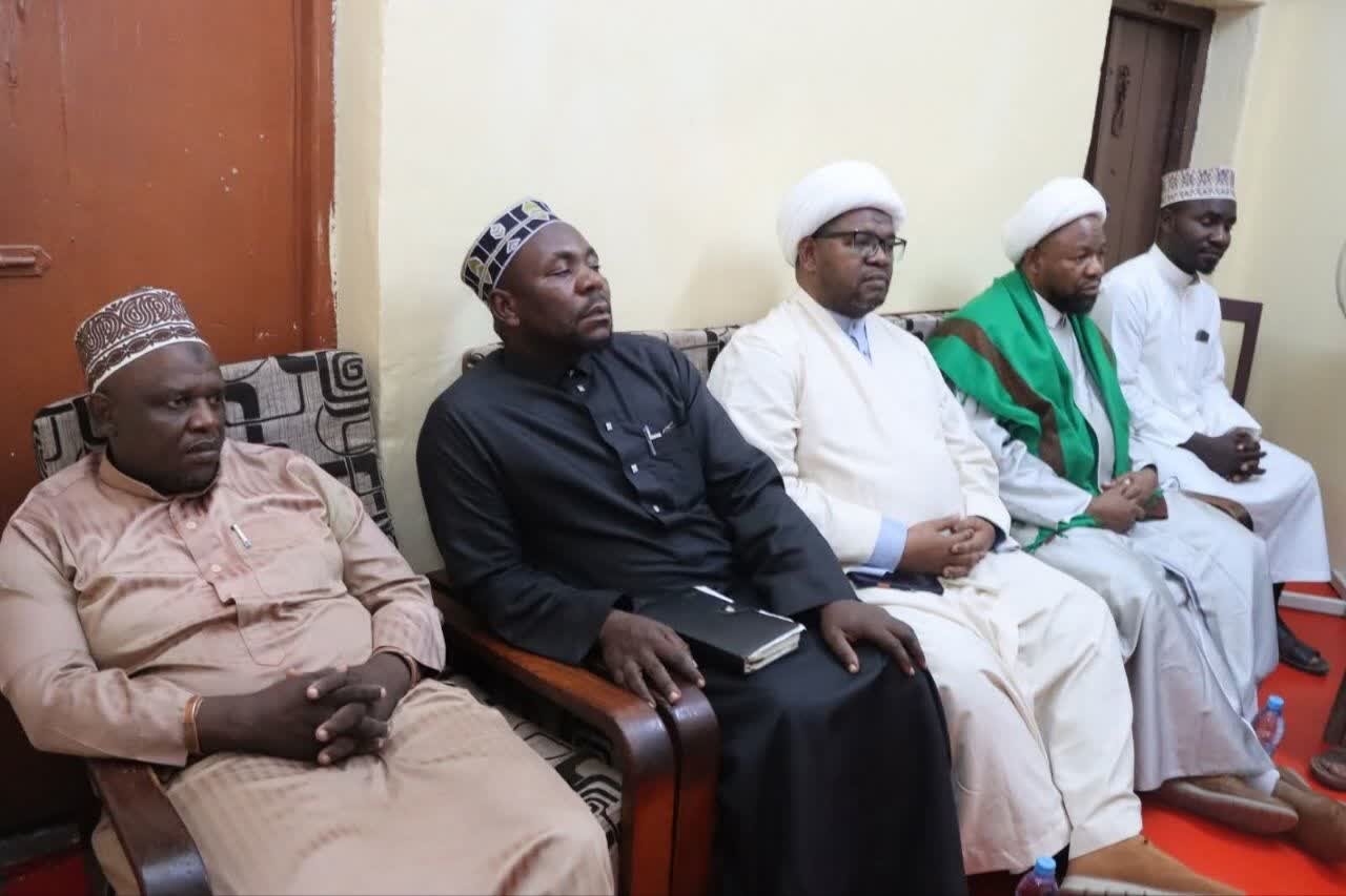 Sheikh Jalala Afanya Ziyara Maalumu kwa Mlezi wa Jumuiya ya Shia TIC Mwanza, Apongeza Juhudi za Kuitumikia Jamii