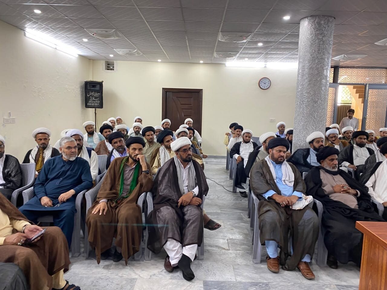 امتِ مسلمہ کو درپیش مشکلات کا مقابلہ اتحاد اور بصیرت کے ساتھ کیا جا سکتا ہے، علامہ راجہ ناصر عباس جعفری
