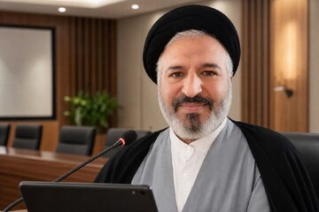 مؤمن در میدان تهدید نباید مرعوب دشمن شود