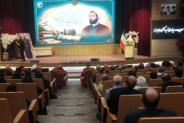 حفظ دانشمندان و ارتقای منزلت معلمان، ضرورت امروز کشور است