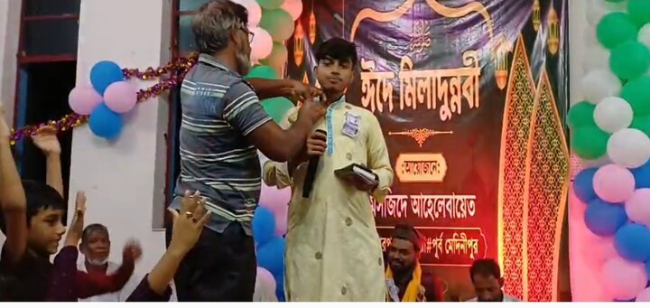 ঈদে মিলাদুন্নবী (সা.) উপলক্ষে মাহফিল অনুষ্ঠিত/ছবি