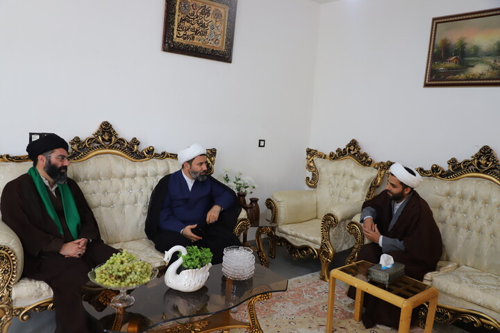 تصاویر/تکریم و سرکشی مدیر حوزه علمیه کردستان از روحانیون طرح هجرت شهرستان قروه