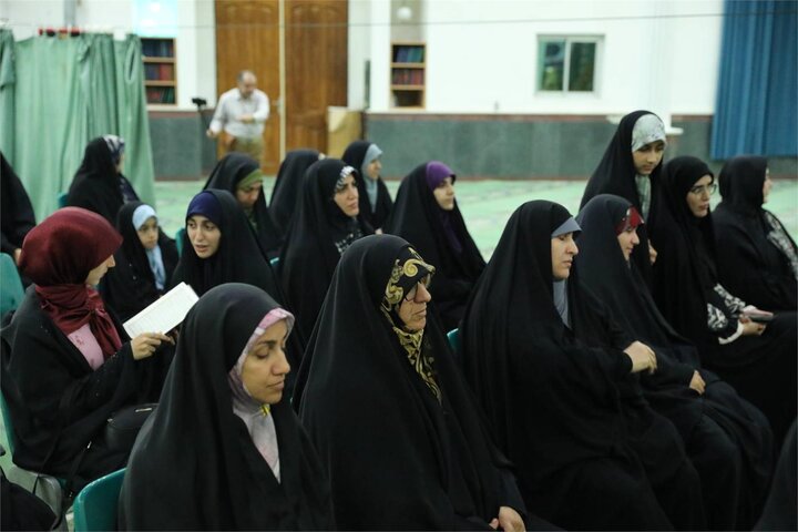 دیدار حجت الاسلام و المسلمین فرخ فال با کادر و طلاب مدرسه علمیه المهدی رامسر