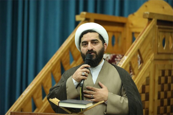 دیدار حجت الاسلام و المسلمین فرخ فال با کادر و طلاب مدرسه علمیه المهدی رامسر