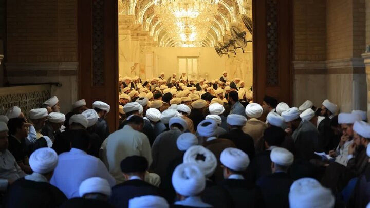 أجواء الدروس الحوزوية لطلاب العلم في الحوزة العلمية بالنجف الأشرف