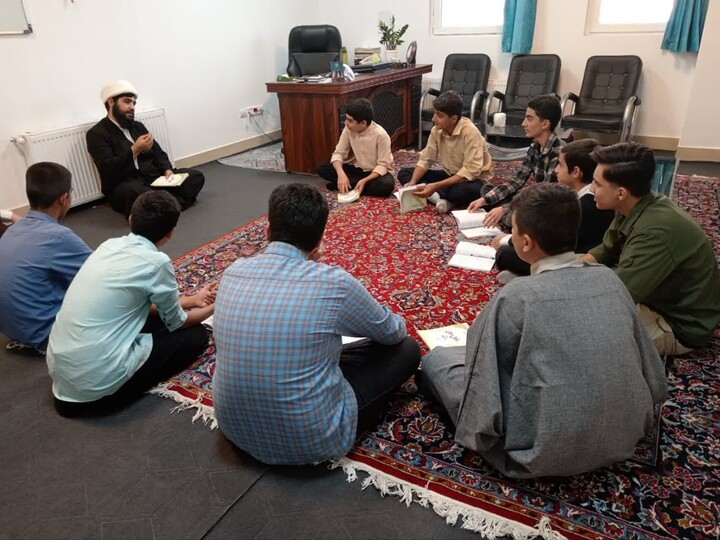 تصاویر / برپایی جلسات مدرسه علمیه شیخ علیخان زنگنه تویسرکان