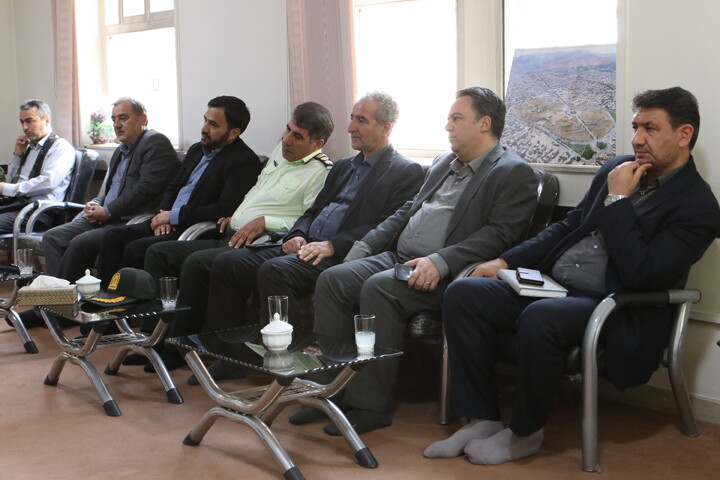 تصاویر/ دیدار رئیس میراث فرهنگی استان همدان با آیت الله موسوی اصفهانی