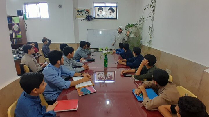 تصاویر/ برگزاری فعالیت های علمی در مدرسه علمیه امام حسن مجتبی (ع) در بندپی شهرستان بابل