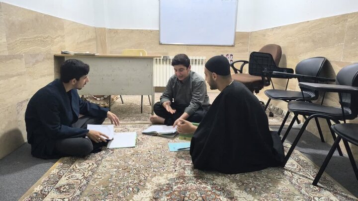 تصاویر/ برگزاری فعالیت های علمی در مدرسه علمیه امام حسن مجتبی (ع) در بندپی شهرستان بابل