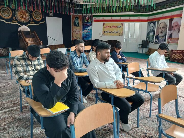 تصاویر/ آغاز به کار کلاس های پژوهشی در مدرسه علمیه مسجد جامع نکا