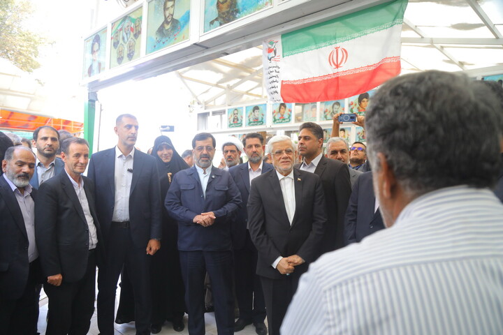 تصاویر / حضور معاون اول رییس جمهور در گلزار شهدای قم