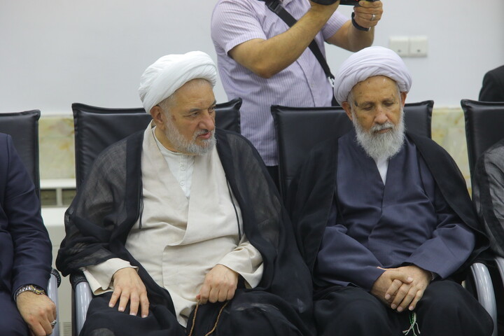 تصاویر / دیدار معاون اول رییس جمهور با اعضای جامعه مدرسین حوزه علمیه قم