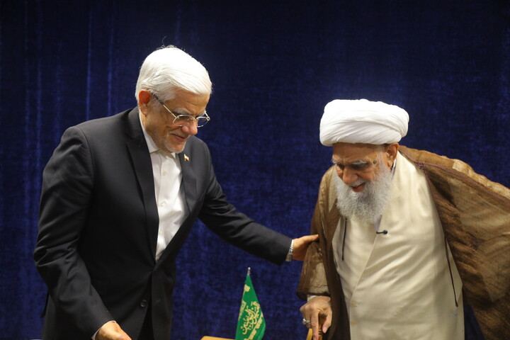 تصاویر / دیدار معاون اول رییس جمهور با آیت الله کریمی جهرمی