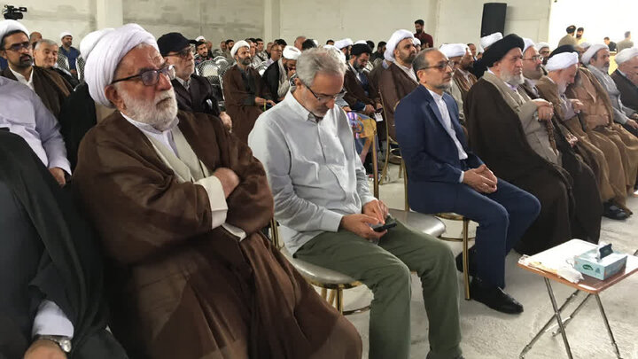 تصاویر/ آیین آغاز سال تحصیلی حوزه‌های علمیه شهرستان آمل در مدرسه علمیه حجتیه آمل