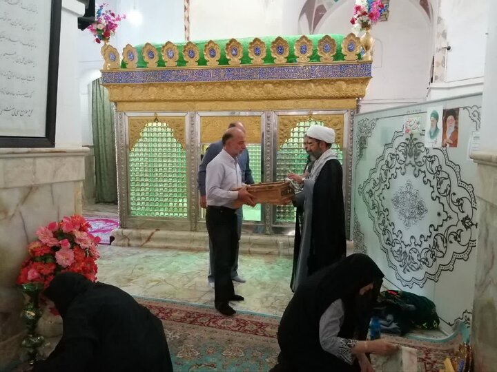 آیین غبارروبی امامزاده نایین