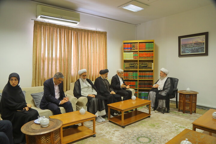 تصاویر / دیدار معاون اول رییس جمهور با آیت الله العظمی سبحانی