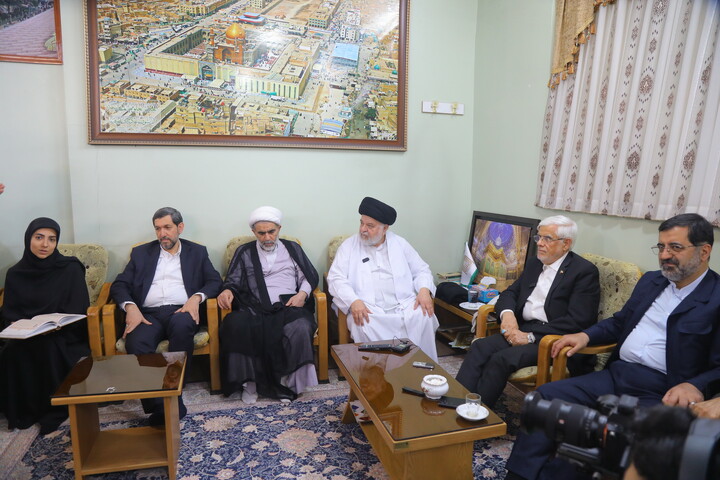 تصاویر /دیدار معاون اول رییس جمهور با نماینده آیت الله العظمی سیستانی در ایران