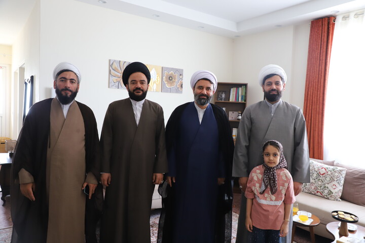 تصاویر/دیدار و سرکشی مدیر حوزه علمیه استان کردستان از کادر و اساتید مدرسه علمیه خاتم الانبیاء (ص) سنندج