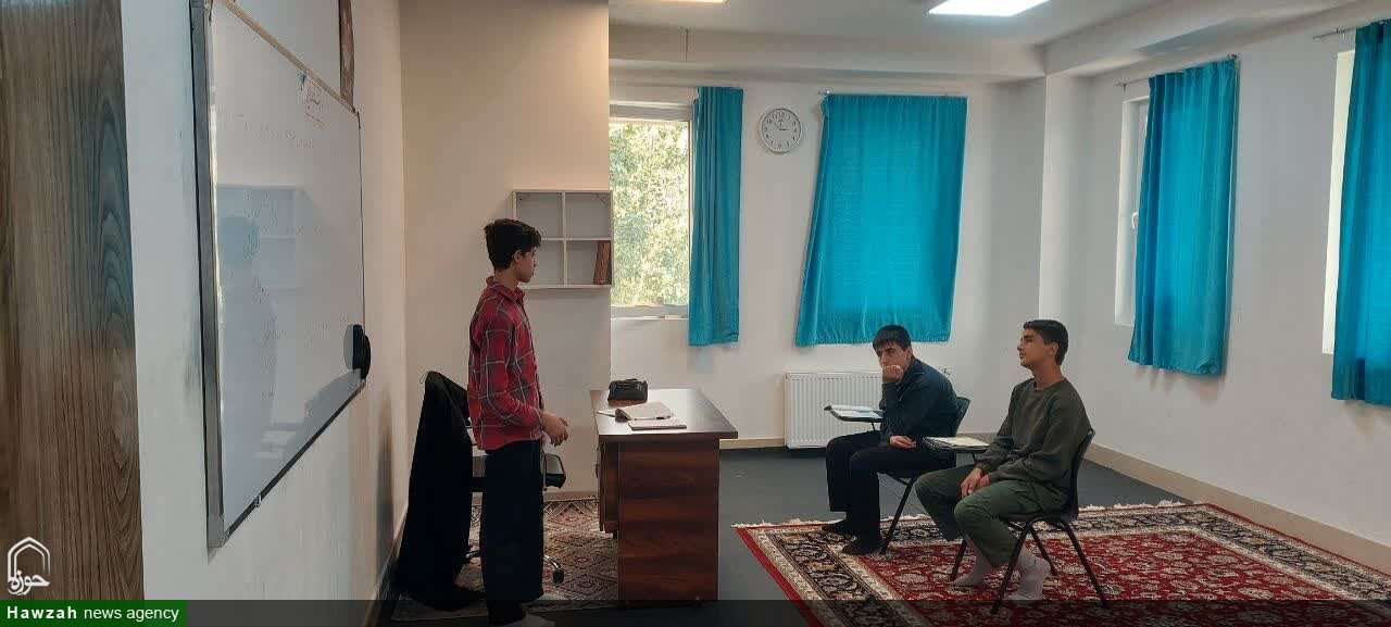 تدریس الطلاب