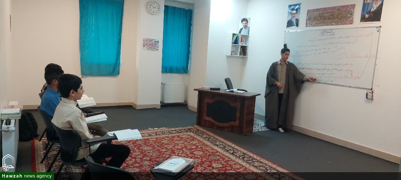تدریس الطلاب