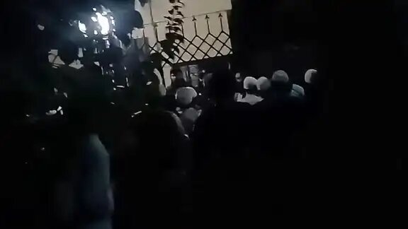 کابل میں حوزہ علمیہ خاتم النبیین (ص) پر طالبان کا تشدد؛ شیعہ مظاہرین پر کریک ڈاؤن، متعدد افراد گرفتار