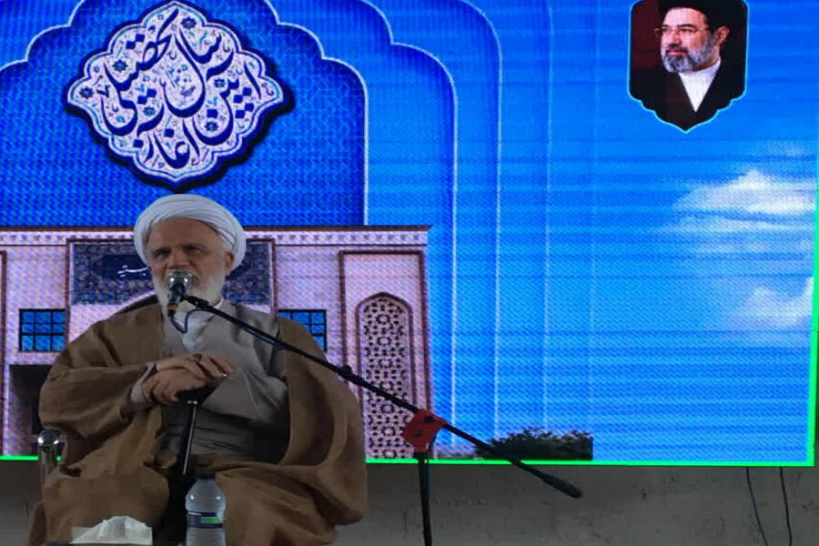مهم‌ترین درس حوزه‌های علمیه «توحید عملی» است