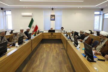 تصاویر / افتتاحیه دوره تربیت مدرس وصیت نامه نویسی در حوزه علمیه استان آذربایجان شرقی
