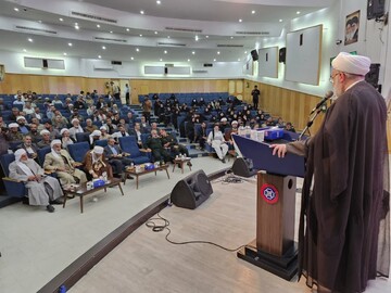 تصاویر/ همایش «نقش خواص جامعه در مقابله با جنگ شناختی دشمن» در سنندج