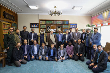 تصاویر / دیدار قائم‌مقام و معاونین سازمان صداوسیمای جمهوری اسلامی ایران با نماینده ولی فقیه در استان آذربایجان‌شرقی