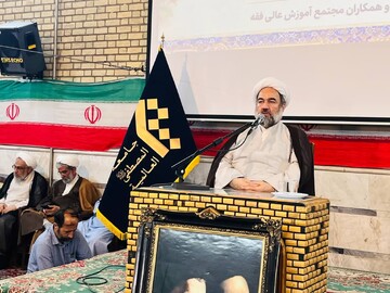 سنت های اصیل حوزه احیا شوند