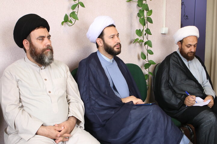 تصاویر/ جلسه هماهنگی مشاورین حوزه علمیه جهت ارائه مشاوره در سال تحصیلی جدید