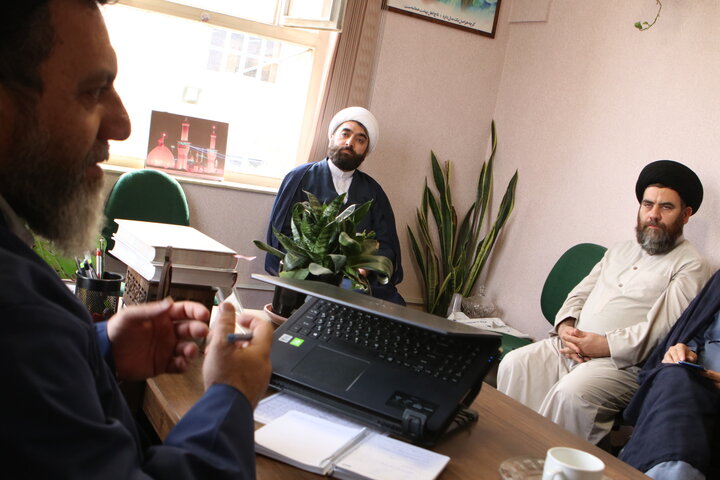 تصاویر/ جلسه هماهنگی مشاورین حوزه علمیه جهت ارائه مشاوره در سال تحصیلی جدید