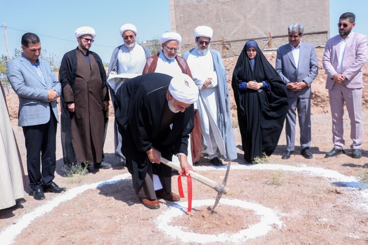 تصاویر| مراسم کنگ زنی خوابگاه متاهلی 2 طلاب حوزه علمیه جعفریه قدیمه قاین