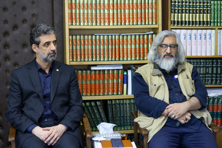 تصاویر / دیدار قائم‌مقام و معاونین سازمان صداوسیمای جمهوری اسلامی ایران با نمایندهٔ ولی فقیه در استان آذربایجان‌شرقی