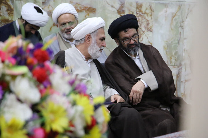 تصاویر|تجلیل از برگزیدگان المپیاد علمی در آیین افتتاحیه سال تحصیلی حوزه علمیه اصفهان