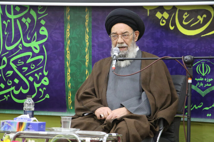 تصاویر|تجلیل از برگزیدگان المپیاد علمی در آیین افتتاحیه سال تحصیلی حوزه علمیه اصفهان