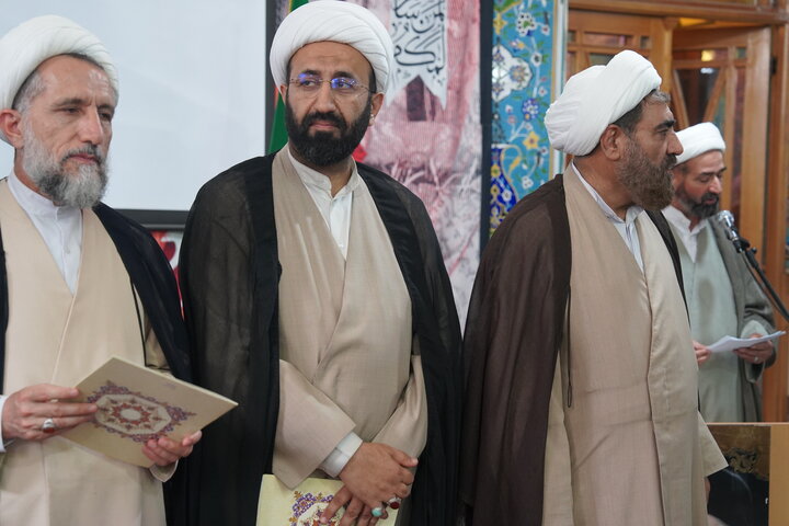 تصاویر / تجلیل از طلاب واساتید حوزه علمیه استان قزوین در جشنواره علامه حلی توسط معاون امور طلاب حوزه های علمیه کشور