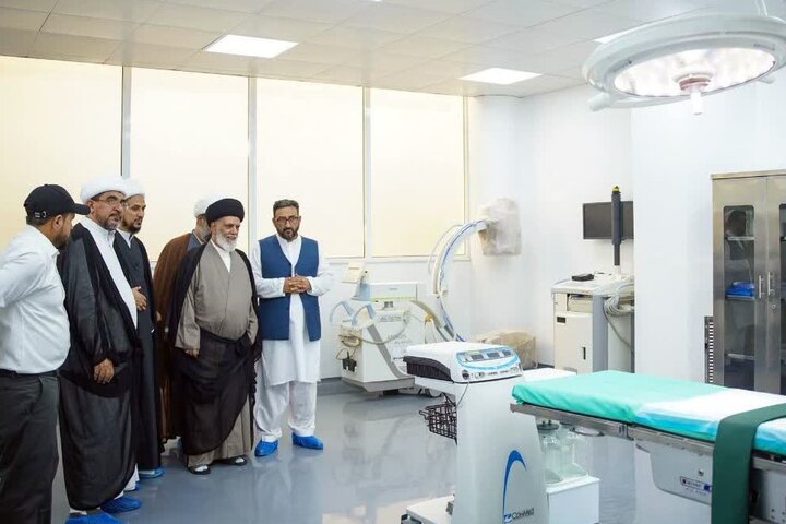 استاد حوزہ علمیہ نجف اشرف کا الکوثر انٹرنیشنل ہسپتال کا دورہ / طبی سہولیات اور خدمات پر خراج تحسین