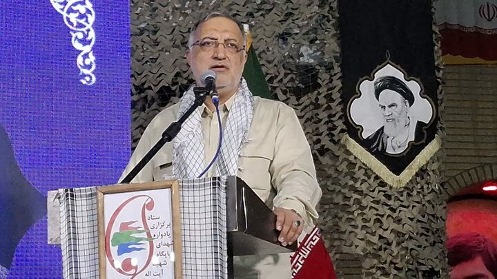 تصاویر/یادواره قائد شهید امت  و ۱۱۰ تن از شهدای محدوده پایگاه بسیج شهید آیت الله سعیدی درکاشان