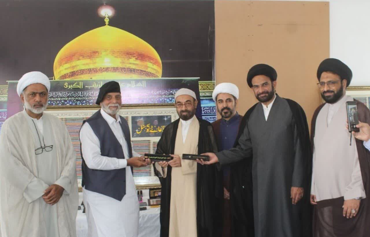 دھاگے، انگلیوں اور لکڑی کی ڈنڈی سے قرآنِ کریم کی آیات کی تخلیق و ترویج