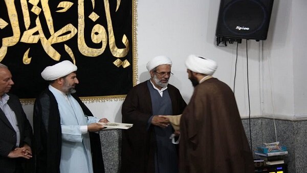تربیت نسلی مبارک در تراز انقلاب اسلامی، رسالت امروز حوزه‌های علمیه است+عکس