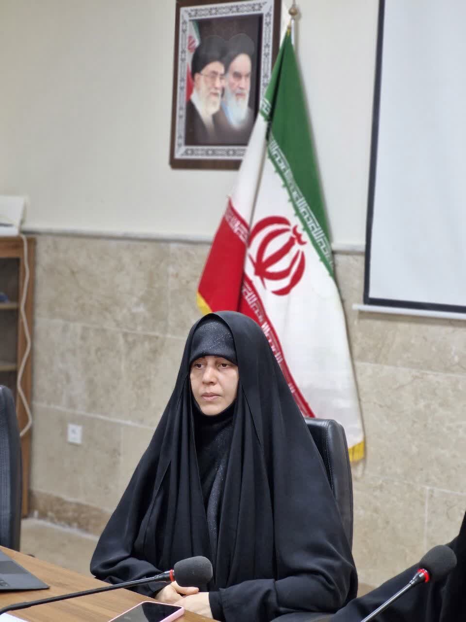 تبیین ابعاد هویتی، اجتماعی و تمدنی مقاومت زنان در منظومه فکری اسلام