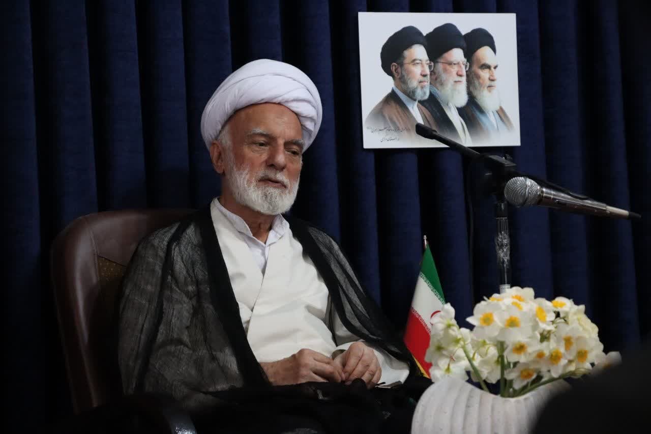 ملت ایران در برابر تهدیدها با قدرت ایستاده است