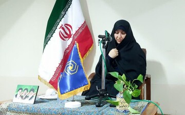 طلاب خواهر پرچمدار جهاد تبیین در جامعه هستند
