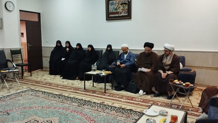تصاویر/ حضور مدیر حوزه های علمیه خواهران در میاندوآب