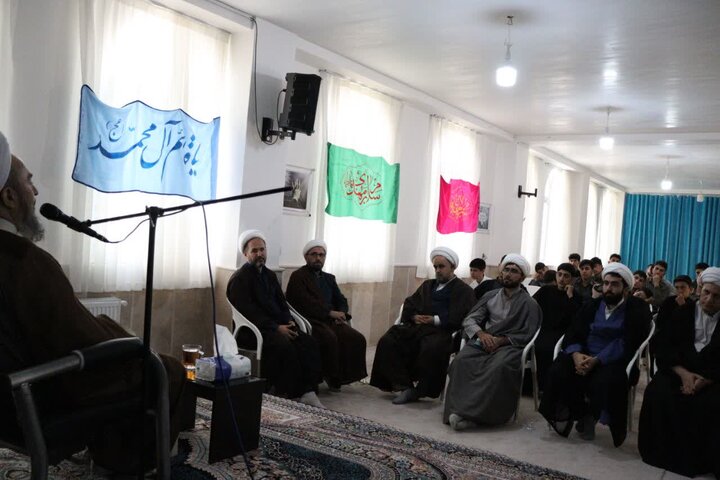 تصاویر/ آئین آغاز سال تحصیلی مدرسه علمیه امام باقر علیه السلام شاهین دژ