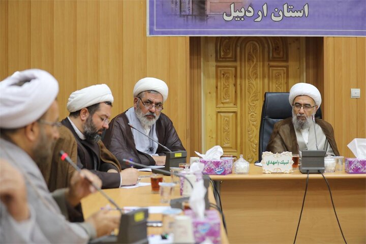 تصاویر/ جلسه شورای هماهنگی نهادهای حوزوی استان اردبیل با حضور آیت الله مروی