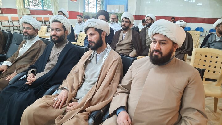 تصاویر| نخستین دفاع پایان‌نامه سطح سه مشاوره اسلامی در چهارمحال‌وبختیاری